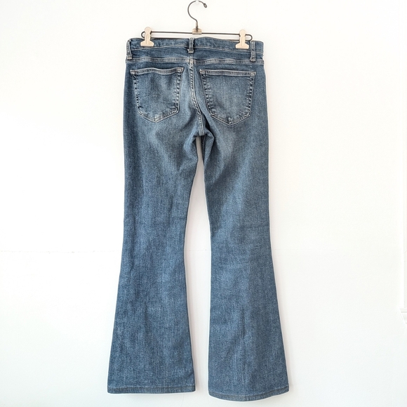 Topshop Women's Flare Leg Jeans In Classic Blue Wash ~ Size 30 x 32 - Picture 3 of 4